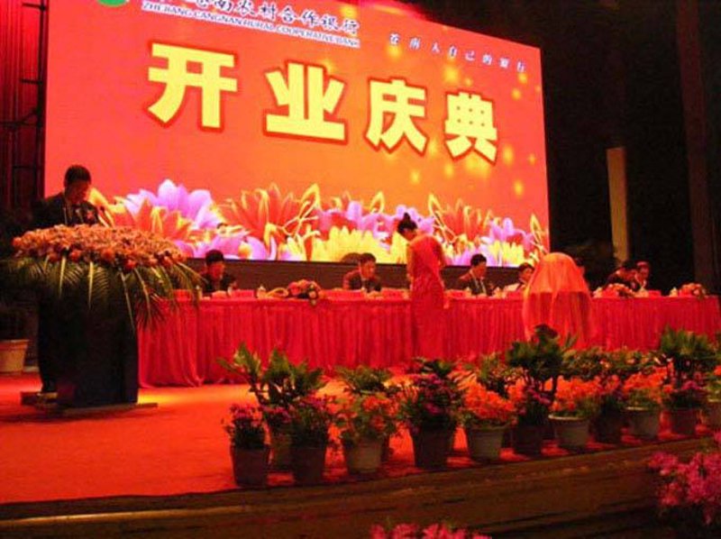 广告设计：让品牌在喧嚣中脱颖而出